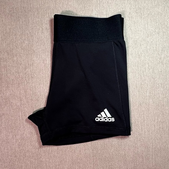 Adidas Volleyball shorts SIZE Small - Picture 1 of 5
